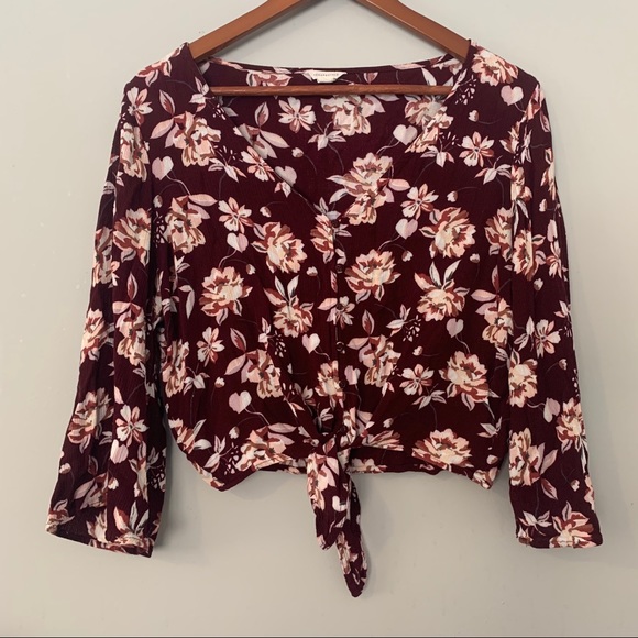 Aeropostale Tops - [Aeropostale] Floral Tie Top
